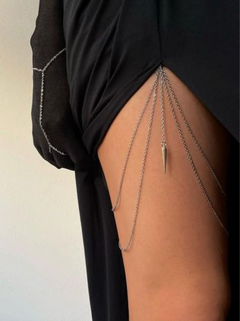 Thigh Chain Jewelry, Jóias Body Chains, Thigh Jewelry, Leg Jewelry, Thigh Chain, Body Necklace, Leg Chain, Dope Jewelry, Jewelry Fashion Trends