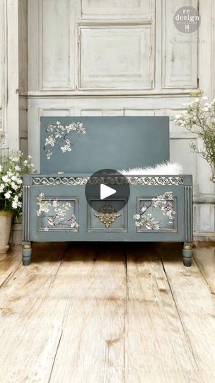 14K views · 500 reactions | Introducing my latest project : hand-painted blanket chest!  🌟🖌️ This piece I painted with Vintage Paint chalk paints in Petrol Blue and Light Petrol, enhanced with Re·design with Prima Decor Poly, my favorite "Blossom Flight" decor transfer, stencils on the sides, and finished with brown and clear waxes, along with a subtle touch of Eternal gold 💙🌟 Redesign products used :Decor Poly "Deco Accent" - 669386, decor wax "Eternal" - 633462, decor transfer „Blossom Flight" - 645908, decor stencil„Royal Brocade" - 666606. You can buy Prima products at Redesign retailer or here US : https:// retail.redesignwithprima.com?aff=15 #VPlightpetrol #vppetrolblue #decorpoly #diy #paintedfurniture #Craftsmanship | Bozenka Art Painted Blanket Chest, Cedar Chest Redo, Furniture Transfers, Paint Chalk, Cedar Chest, Blanket Chest, Petrol Blue, Vintage Painting, Chalk Paint