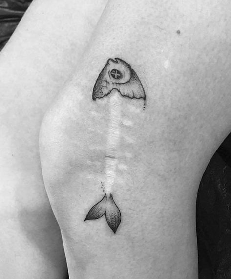 scar tattoo Fish Bone Tattoo, Tattoos For Women On Thigh, Independent Tattoo, Herren Hand Tattoos, Tattoo Over Scar, Bone Tattoo, Scar Tattoo, Bone Tattoos, Tattoos For Women Half Sleeve