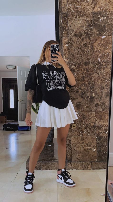 Summer Baddie Outfits, Summer Baddie, Tennis Skirt Outfit, Cute Skirt Outfits, Rock Outfit, Effortlessly Chic Outfits, Ținută Casual, Outfits Verano, Casual Chic Outfit