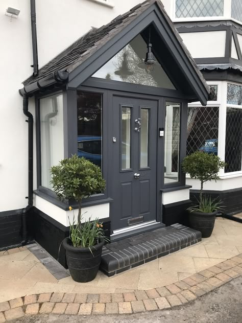 modern front porch extension design uk white house - Google Search Small Front Porch Extension Ideas, Porch Extension Uk, Porch Ideas Entrance Uk, Porch Doors Uk, Modern Porch Ideas Entrance, Bungalow Veranda, Front Porch Extension, Porch Designs Uk, Porch Conservatory