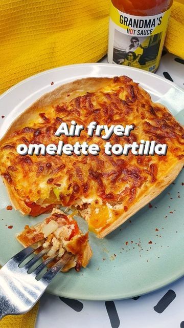 Tortilla Egg Bake Air Fryer, Air Fryer Egg Tortilla, Air Fryer Omelette, Omelette Tortilla, Breakfast Egg Bake, Egg Tortilla, Tortilla Bake, Quiche Muffins, Cottage Cheese Eggs