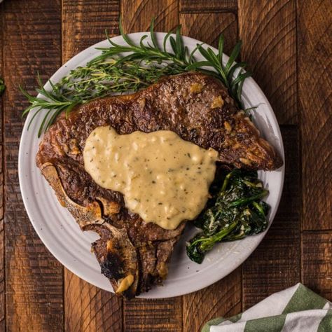 The Best T-Bone Steak Recipe - Kitchen Divas T Bone Steak Dinner Ideas, Beef Loin T Bone Steak Recipe, Best T Bone Steak Recipe, T Bone Steak Recipe, Steak Recipes Pan, Tbone Steak Recipe, Chopped Steak Recipes, Grilled Porterhouse Steak, Tbone Steak