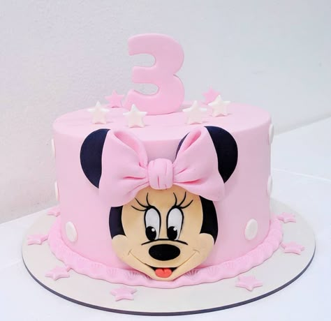 Miki Mouse Cake Girl, Minnie Mouse Cake Design Pink, Small Minnie Mouse Cake, Mini Mouse Cake Designs, Tort Minnie Mouse, 3rd Birthday Cake For Girl, Dort Minnie, Minnie Cake Ideas, Kue Mickey Mouse