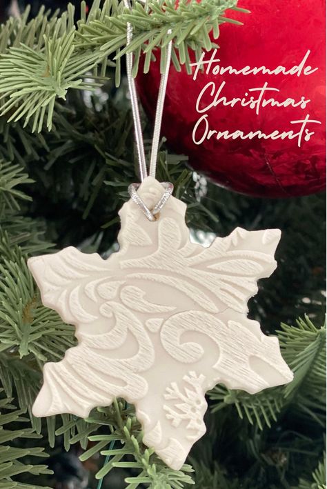 Baking Soda Dough, Haunted Christmas, Dough Christmas Ornaments, Pinecone Decor, Salt Dough Christmas Ornaments, Homemade Christmas Ornaments, Clay Christmas Decorations, Homemade Clay, White Christmas Ornaments