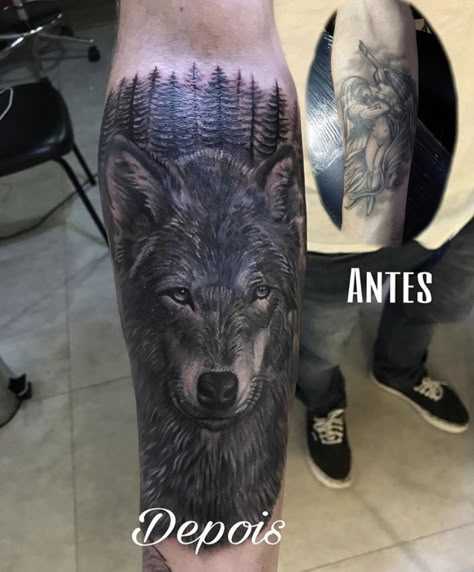 Deu ruim? 20 artistas que fazem coverup tattoo e podem te ajudar! Cover Up Tattoos For Men, Tatuaje Cover Up, Coverup Tattoo, Lion Tattoo Sleeves, Bald Men Style, Full Leg Tattoos, Wolf Tattoo Design, Japanese Horror, Watch Tattoos