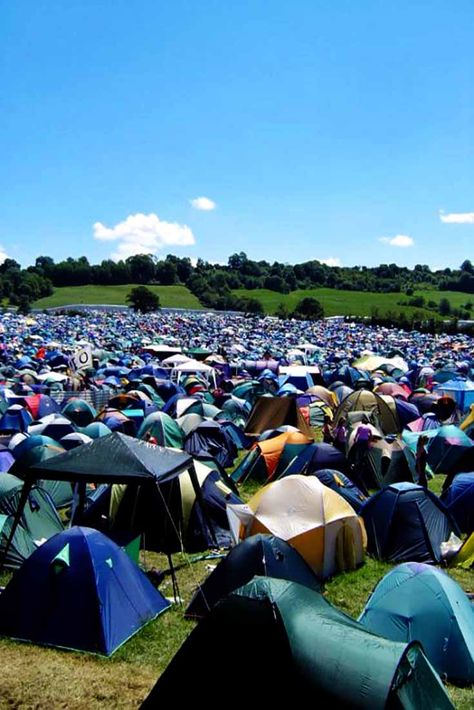 If you happen to find yourself in the UK, camp out for the well-renowned Glastonbury Music Festival. Get ready for some rockin' nightlife travel experiences. Glastonbury Music Festival, Music Festival Camping, Camping Uk, Download Festival, Somerset England, Glastonbury Festival, Festival Camping, Uk Music, Nightlife Travel