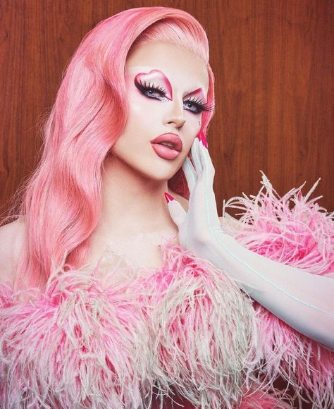 Drag Makeup, Leather Corset, Bold And The Beautiful, Runway Show, 1 2 3, Feathers, Hair Makeup, That Look, The First