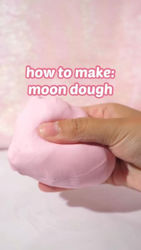 How Do You Make Slime, Moon Slime, Moon Dough, Slime Easy, Friends Crafts, Slime Ideas, Easy Slime Recipe, Diy Slime Recipe, Butter Slime