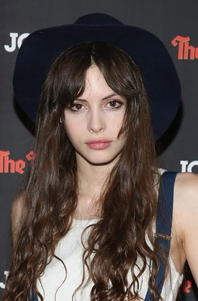 Sean Ono Lennon, Rooftop Concert, The Beatles Get Back, Beatles Get Back, Charlotte Kemp Muhl, Charlotte Kemp, Kemp Muhl, Looks Hippie, Dark Makeup