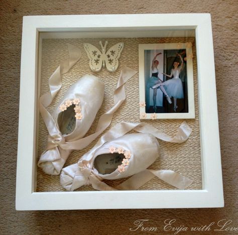 Ballet Crafts, Memory Diy, Ballet Decor, Dance Crafts, Diy Shadow Box, Ballet Gift, Picture Boxes, Diy Craft Tutorials