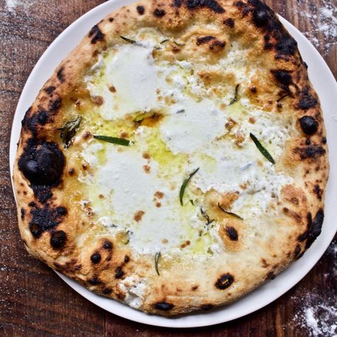 I am just diving into Marc Vetri's new book, Mastering Pizza.  They say don't judge a book by its cover.  This one may convince you otherwise. Rosemary Bread Recipe, Rosemary Pizza, Recipes For Pizza, Pizza Dough Recipes, Pesto Pizza Recipe, Parmesan Pizza, White Pizza Recipes, Rosemary Bread, French Bread Pizza