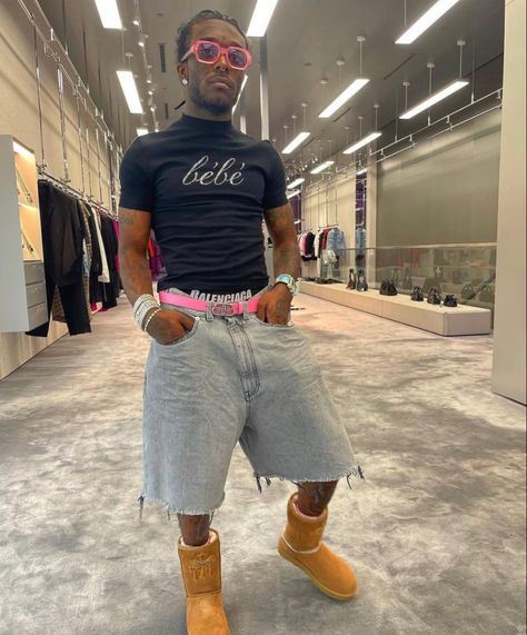 Lil Uzi Vert Style, Travis Scott Outfits, Expensive Outfits, High Fashion Poses, Lil Uzi, Lil Uzi Vert, Mens Fashion Streetwear, Fire Fits, Lil Wayne