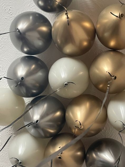 Metallic Birthday Party Decorations, Silver Gold Balloon Garland, Grey Birthday Party Decorations, Gold And Silver Birthday Decorations, Grey Party Decorations, Silver And Gold Party, Silver And Gold Birthday, Silver And Gold Decorations, Gold And Silver Party