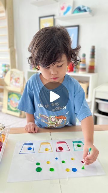 Colour Sorting Activities Preschool, Colour Mixing Activities Preschool, Color Games For Preschoolers, Colors Activities Preschool, Colour Sorting Activities, Cozy Activities, Preschool Color Activities, Color Sorting Activities, Sheet Protector