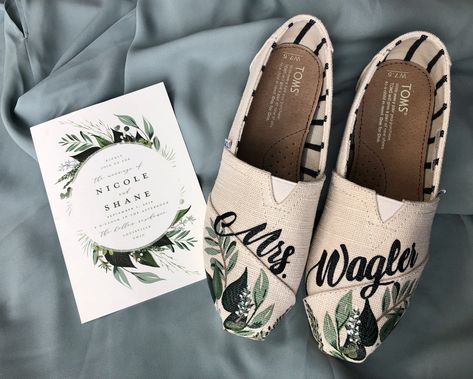 Faith Paintings, Hand Painted Toms, Painted Toms, Hand Painted Shoes, Chanel Espadrille, Bride Shoes, Painted Shoes, Toms Shoes, Creative Arts