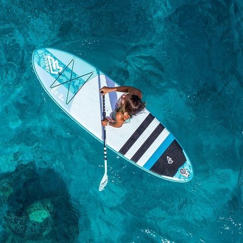 Paddle Boarding Pictures, Surfer Aesthetic, Sup Stand Up Paddle, Sup Board, Sup Boards, Lake Pictures With Friends, Paddle Surfing, Inflatable Paddle Board, Sup Yoga