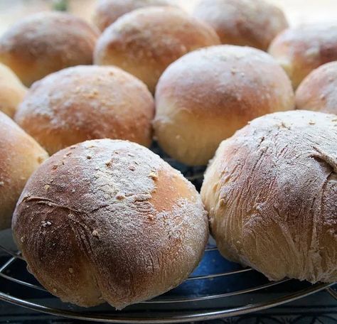 Last Day to Celebrate British Bread Week with my Mum’s Scottish Morning Rolls – Baps National Bread Week 16th – 22nd April 2012 is National Bread Week in the UK For my last bread post for British Bread Week I am sharing my Mum’s recipe for Baps, Scottish Morning Rolls. These classic Scottish bread rolls... Morning Rolls, Scottish Dishes, Scottish Food, English Recipes, Loaves Of Bread, Scottish Recipes, British Recipes, English Food, Irish Recipes