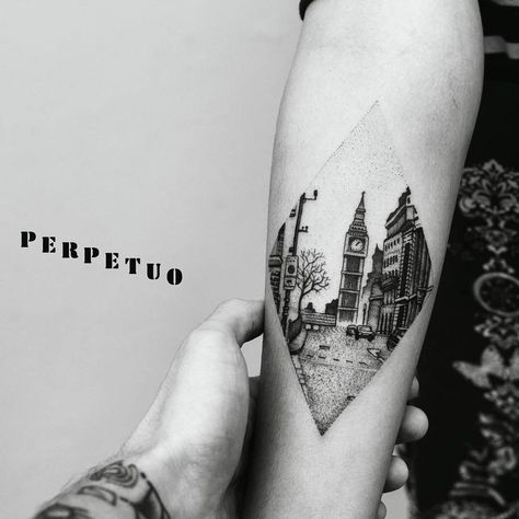 25+ best ideas about London Tattoo on Pinterest | London skyline ... Big Ben Tattoo, England Tattoo, British Tattoo, Skyline Tattoo, Landscape Tattoo, London Tattoo, Big Ben London, Tattoo Life, London Eye