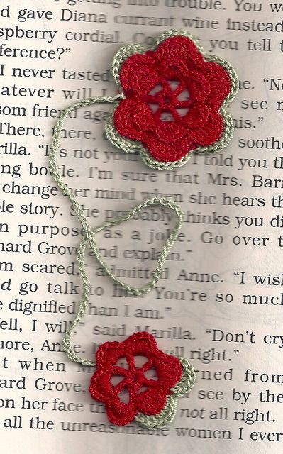 Crochet Bookmarkers, Crotchet Gifts, Crocheted Bookmarks, Bookmark Diy, Bookmark Crochet, Crochet Bookmark Pattern, Crochet Bookmark, Flowers Crochet, Yarn Craft