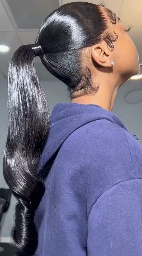 Ponytails For Black Women Weave, Slik Ponytail Styles, Ponytails Hairstyle, Ponytail Sleek, Barbie Pony, Extension Hairstyles, Slicked Back Ponytail, Sleek Ponytail Hairstyles, Long Hair Ponytail