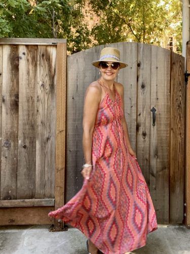 12 Outfit Ideas For Your Next Back Yard BBQ + Link Up Party - Ask Suzanne Bell What To Wear To An Outdoor Party, Outdoor Party Outfit Summer, Party Outfit Summer Night, Bbq Outfits, Backyard Bbq Party, Garden Barbecue, Pleated Shirt Dress, Bbq Wedding, Up Party