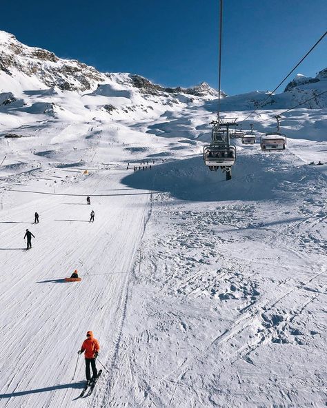 Cervinia Italy Skiing, Cervinia Italy, Italy Skiing, Skiing Aesthetic, Ski Culture, The Matterhorn, Dolomites Italy, Ski Season, New Adventure