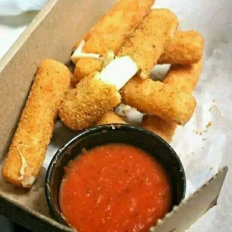 Mozzarella sticks Mozzarella Stick, Mukbang Food, Cheese Stick, Mac And Cheese Bites, Waffle Fries, Mozzarella Sticks, Cheese Sticks, People Food, Yummy Comfort Food