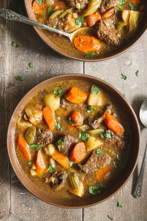 Discover the comfort of slow-cooked perfection with Dutch oven beef stew—easy to make, irresistibly delicious, and perfect for cozy nights in. #beefstew #dutchovenstew #comfortfood Beef Stew Dutch Oven Recipes Easy, Stew Meat Dutch Oven, Beef Stew In Dutch Oven Recipes, Beef Stew Dutch Oven Recipes, Beef Stew Dutch Oven, Skillet Beef Stew, Dutch Oven Stew, Dutch Oven Beef Stew Recipes, Beef Stew Easy