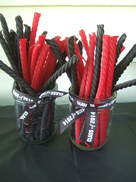 Graduation Table Decorations...especially perfect since the school colors are Red and Black! Graduation Diy Decorations, Boys Graduation Party, College Grad Party, Graduation Table, Graduation Table Decorations, Outdoor Graduation, Senior Graduation Party, Boy Graduation, Graduation Party High