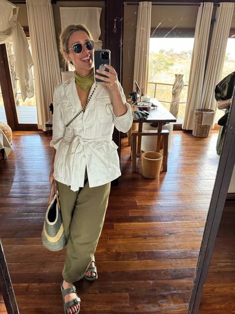 "Unleash Your Wild Side: Top Safari Outfit Ideas for Every Explorer!" - Magic of Clothes Safari Travel Outfit, Women’s Safari Outfit, Safari Inspired Outfit, Desert Safari Outfit, South Africa Outfits, Safari Outfit Ideas, What To Wear On Safari, Safari Outfit Women, Africa Safari Clothes