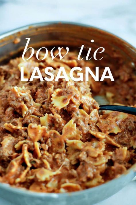 Bow Tie Pasta "Lasagna" - an easy family recipe that is great for a crowd and can be made in one pot.  www.thirtyhandmadedays.com  #onepotrecipe #bowtiepasta Bow Tie Lasagna, Noodle Shapes, Bow Tie Pasta Recipe, Pasta Recipes Video, Pasta Lasagna, Bow Tie Pasta, Resep Pasta, Lasagna Pasta, Homemade Lasagna