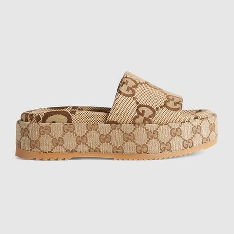 Gucci Shoes Women, Slider Sandals, Slides For Women, Lv Shoes, Mid Heel Sandals, Hermes Shoes, Platform Slides, Fendi Shoes, Dior Shoes