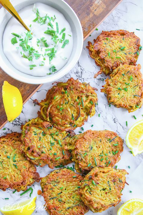 My Gluten Free No-Onion Bhaji Recipe (low FODMAP + dairy free) Green Bean Casserole Recipes, Bean Casserole Recipes, Coeliac Recipes, Baked Blooming Onion, Onion Bhaji Recipes, Vegetarian Snacks Easy, Courgette Fritter, Onion Bhaji, Bhaji Recipe