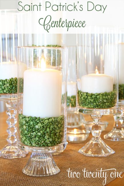 St. Patrick's Day Hurricane Candles filled with split peas - love how she used E6000 to glue together a variety of thrift shop candlesticks and hurricane vases for a mixed look! Party Rules, Split Peas, Tafel Decor, Deco Nature, St Patrick's Day Decorations, St Patrick's Day Crafts, Saint Patties, Burlap Table Runners, Spring Holidays