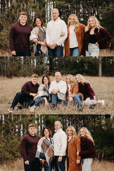 Family Pictures Poses For 4 Adults, Photo Poses For Large Families, Poses For Family Pictures Group Shots, Family Photos All Adults, Family Of 6 Poses With Older Kids, Posing A Family Of 5, How To Pose Families For Pictures, Adults Family Photoshoot, Fall Family Photos 5 People