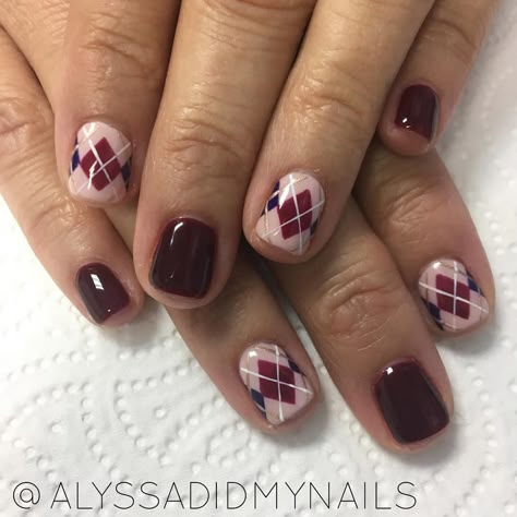 Plaid Fall Nails Check Nail Art Designs, Fall Nails 2023 Plaid, Argyle Nails Designs, Burgundy Nails With Plaid, Fall Nails With Plaid Design, Fall Nail Designs Plaid, Argyle Nails Fall, Burgundy Plaid Nails, Plaid Nails Red