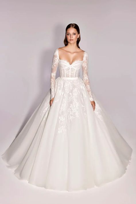 Zuhair Murad Wedding Dress, Zuhair Murad Wedding, Wedding Dresses Zuhair Murad, Zuhair Murad Bridal, Pretty Wedding Dresses, White Wedding Dress, Dream Wedding Ideas Dresses, فستان سهرة, Zuhair Murad