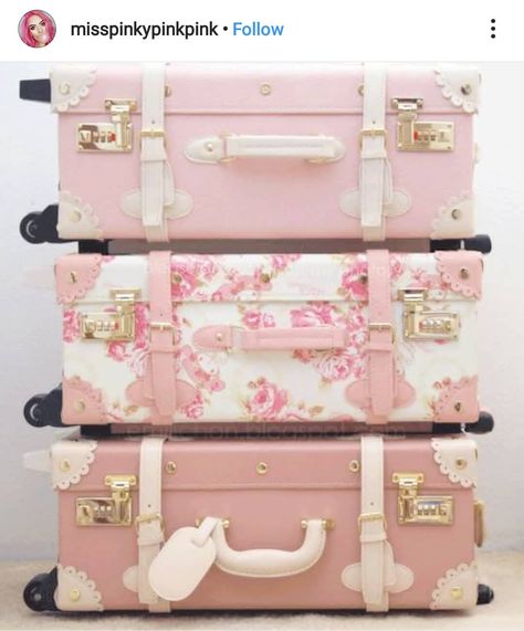 Pink Luggage, Tout Rose, Estilo Shabby Chic, Old Suitcases, Vintage Suitcases, Vintage Luggage, Tickled Pink, Everything Pink, Rilakkuma