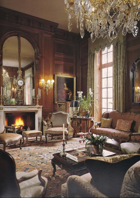 The Devoted Classicist: A French Kiss in Manhattan: 15 E 96th Street Drawing Rooms, Living Room Decor Country, Traditional Drawing, French Country Living, Home Theaters, English Country Decor, French Country Living Room, Manhattan Apartment, English Decor