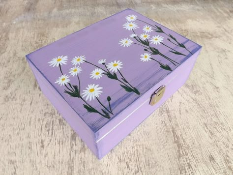 Wooden Box Crafts, Wood Tea Box, Wooden Box Diy, Hand Painted Wooden Box, Wooden Box Designs, Bags Storage, Painted Wooden Boxes, Painted Jewelry Boxes, Jewelry Box Diy