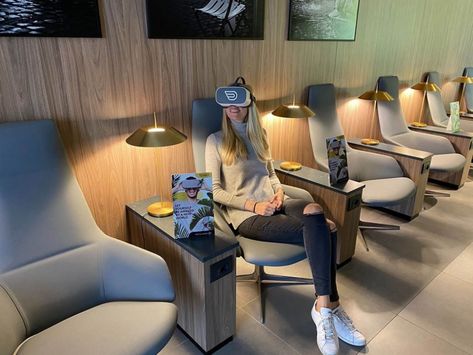 Star Alliance VR Lounge - Virtual Reality Marketing Vr Display, Vr Room, Conference Room Design, Arcade Room, Airplane Design, Vr Experience, Sports Room, Space Decor, Break Room