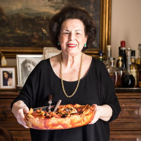 A tale and a lasagna recipe from a Neapolitan nonna who has hosted literary luminaries and opera stars in her lively cultural salon. Trout Recipes, Vegetable Lasagna, Lasagna Pasta, Lasagna Recipe, Best Dishes, Pizza Pasta, Italian Dishes, Traditional Food, Pasta Dishes