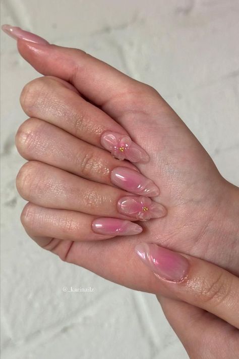 Neutral Pink Nails, Aura Nail Designs, Aura Nail, Gold Gel Nails, Soft Pink Nails, Aura Nails, Neutral Pink, Airbrush Nails, Gel Nails Diy