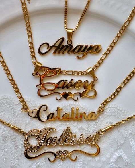 Name necklace goals 𑁤✨𐙚 • @mdxm.co 𐙚 • #personalizedjewelry #namenecklace #customnecklace #giftideas #jewelryinspiration #jewelrygoals Name Necklace, Quick Saves