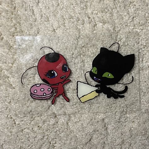 Miraculous Ladybug Painting Ideas, Ladybug And Cat Noir Crafts, Ladybug And Cat Noir Tattoo, Miraculous Painting Ideas, Miraculous Ladybug Tattoos, Glass Painting Cartoon, Cat Noir Painting, Miraculous Ladybug Painting, Miraculous Painting