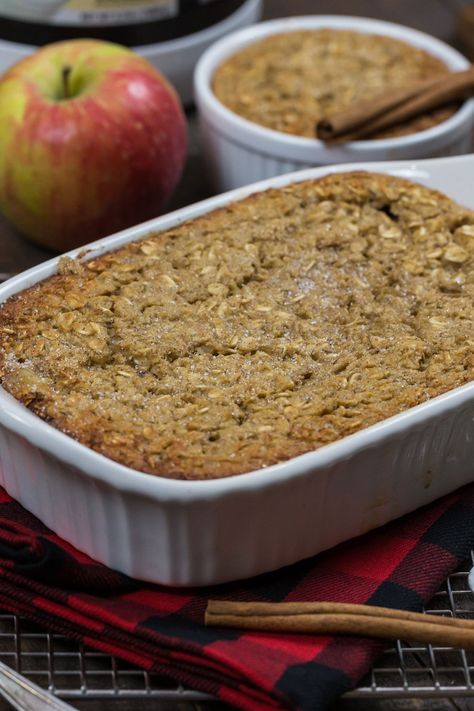 Baked Apple Pie Protein Oatmeal Recipe - The Protein Chef Baked Apple Oatmeal, Apple Pie Oatmeal, Healthy Apple Pie, Apple Recipes Healthy, Protein Baking, Protein Oatmeal, Baked Oatmeal Recipes, Apple Oatmeal, Banana Protein