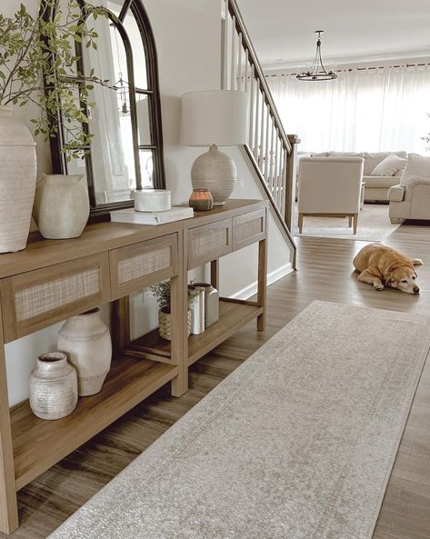 Spring Stills featuring some console table styling. 🌿 #homedecor #livingroom #office #entryway #neutralhomedecor #homeinspo #organicmoderndecor #InteriorInspiration #HomeDesign #InteriorStyling #ModernHome #DecorInspiration #NeutralPalette #MinimalistDecor #HomeStyle #DesignInspo #ContemporaryLiving #DecorGoals #HomeInteriors #ChicLiving #SimpleElegance #DecorTrends #StyledSpaces #ModernLiving #HomeDecorIdeas #InteriorDecorating #HomeStylist Consult Table Decor, Farmhouse Chic Entryway, Duplex Entryway, Hallway Table Styling, Villa Entryway, Entry Table Ideas, Front Entry Tables, Beige Hallway, Entryway Inspo