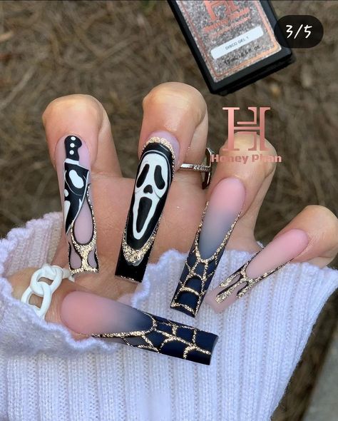 Halloween Manicure Black, Nails Gothic, French Tip Press On Nails, Halloween Manicure, Cute Halloween Nails, Black Acrylic Nails, Acrylic Nail Set, Hard Nails, Stylish Nails Designs