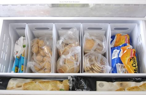 simply organized: Organized Freezer Drawer Deep Freezer Organization, Small Fridge Organization, Fridge Organization Hacks, Chest Freezer Organization, Tiny Fridge, Fridge Models, Freezer Organization, Clean Fridge, Freezer Storage